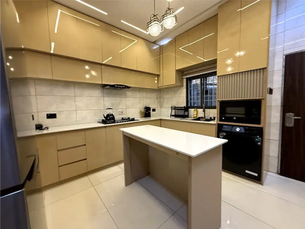 Luxury Apartment